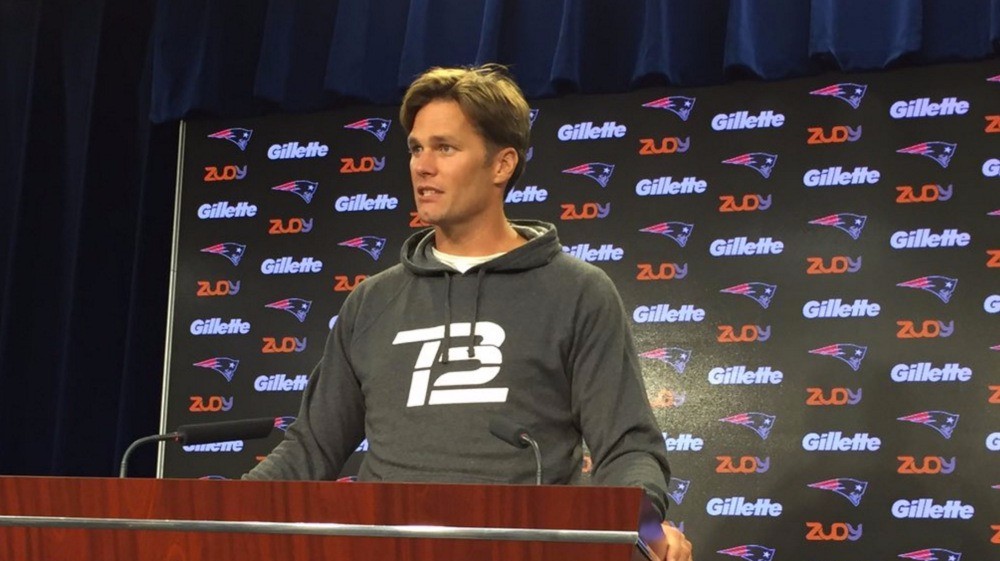 Tom Brady Debuts New Haircut, Tribute to QB's Long Locks [PHOTOS]