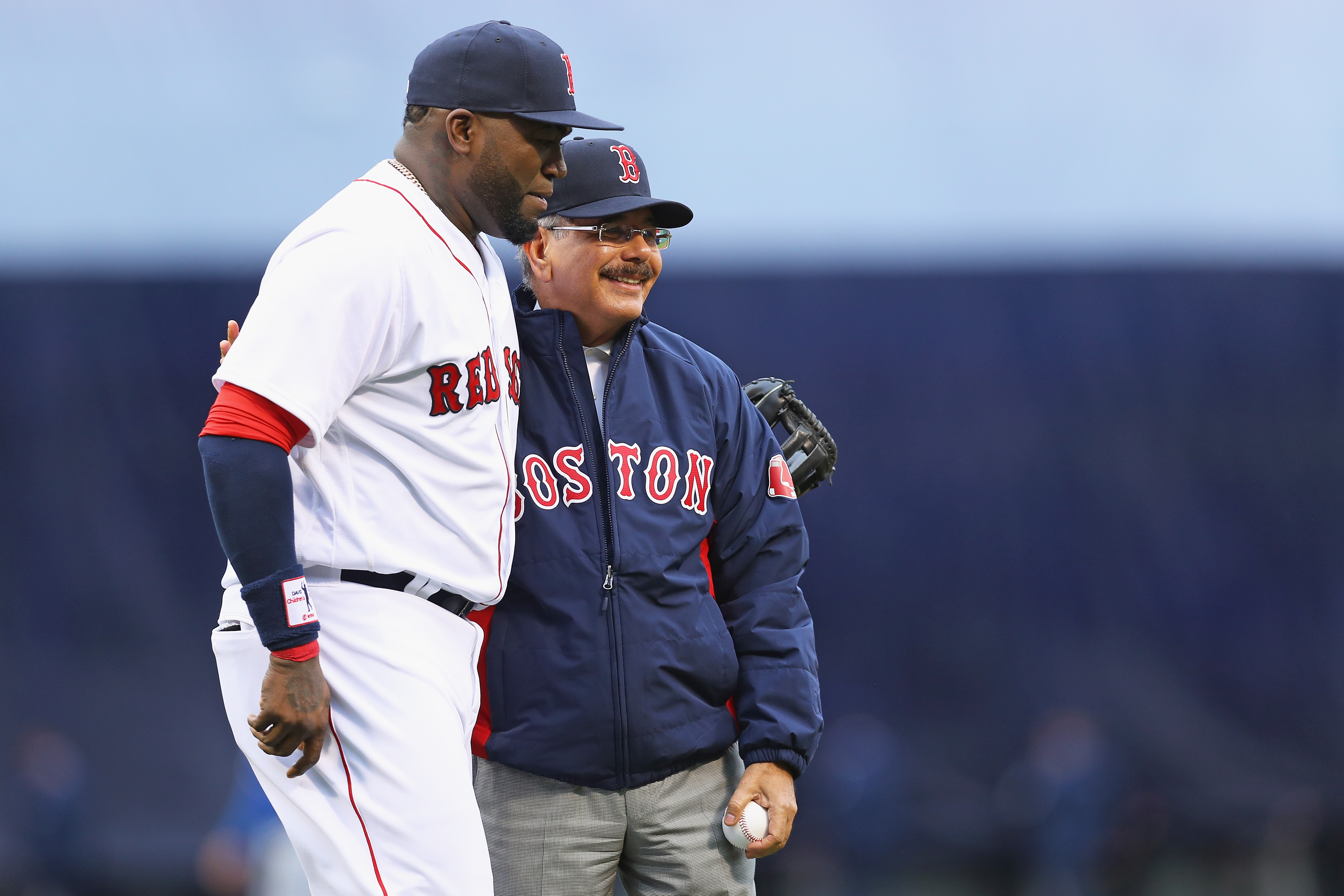 Red Sox pull out stops for David Ortiz: Number retired, bridge named in  honor