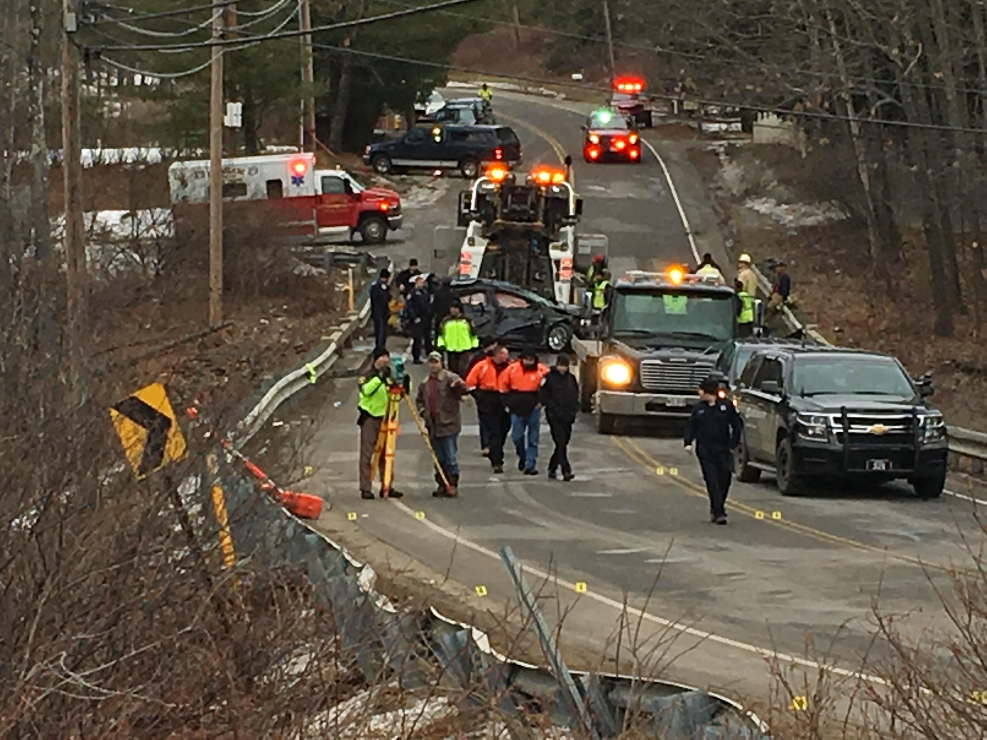 One dead after car goes into riverbank in Westbrook
