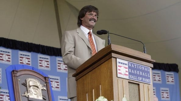 Luis Tiant should be in Cooperstown, Hall of Famer says in speech