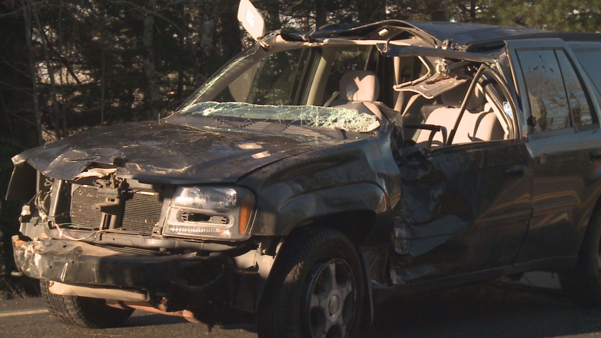 Early morning crash in Alton | newscentermaine.com