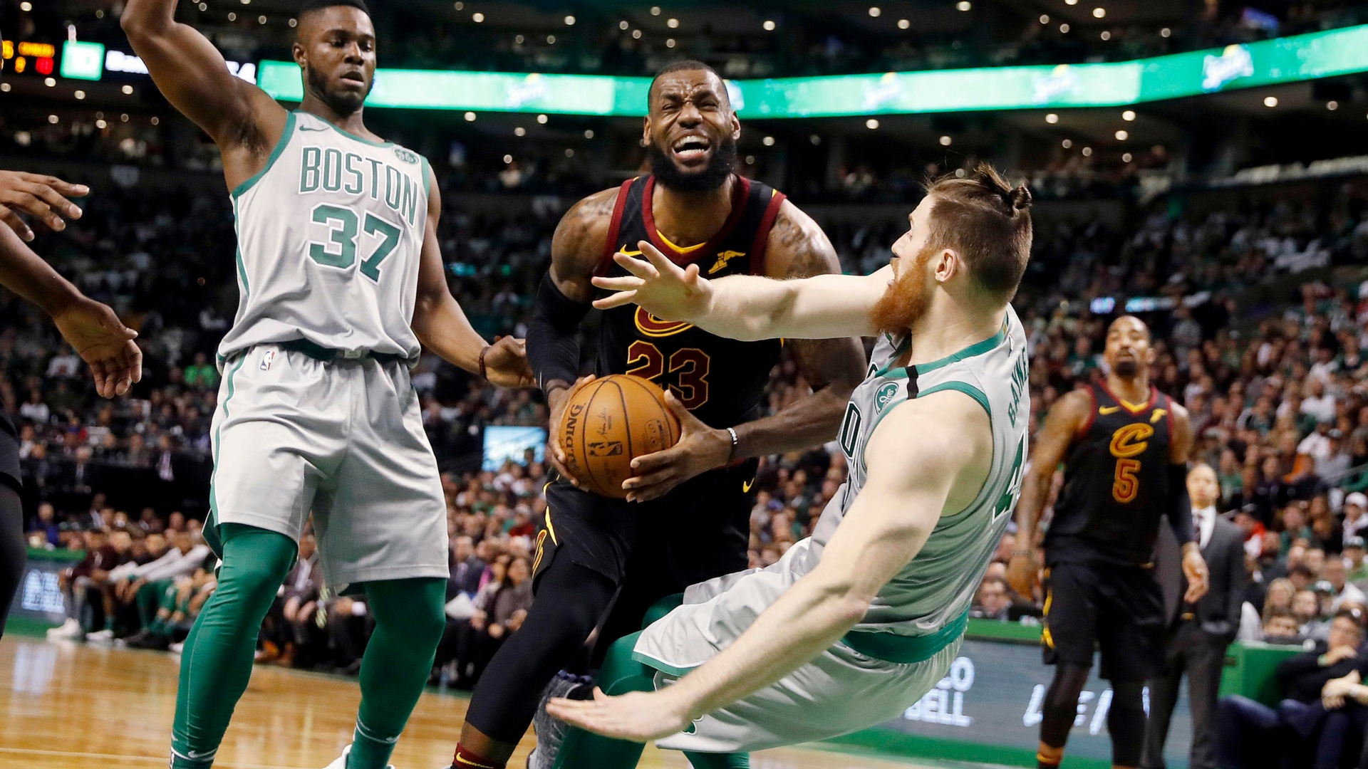 Rebuilt Cavaliers deconstruct Celtics | newscentermaine.com